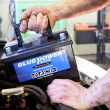 accu-leeglopen-auto-stilstaan